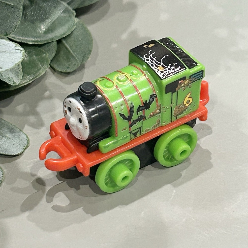 Thomas the Train RARE 2014 Mini Halloween Haunted Percy Green Train